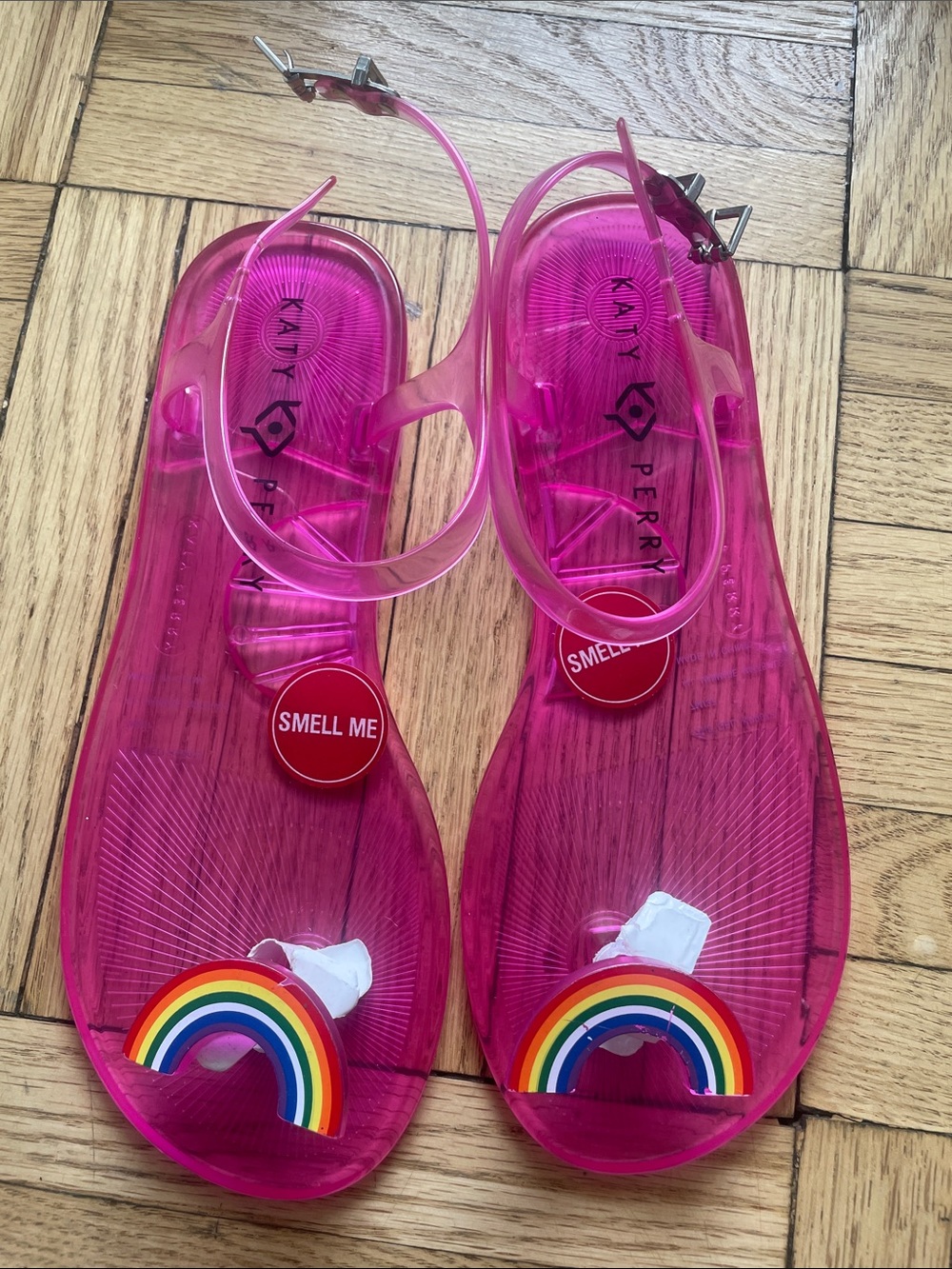 Katy Perry Hot Pink Jelly Rainbow Toe Sandals Size 7